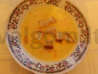 Sriuba su lydytu sūriu pagrindine nuotrauka