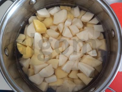 Troškinta bulvė su mėsa Žingsnis 4