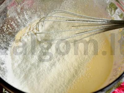 Ploni blynai su pienu Žingsnis 2