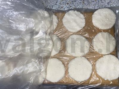 Saldūs pavasario varškėčiai su topinambūrų sirupu Žingsnis 9