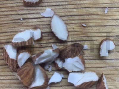 Vaisių salotos iš arbūzo, obuolių ir riešutų Žingsnis 3