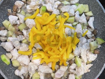 Grietininis kalakutienos troškinys su daržovėmis Žingsnis 4