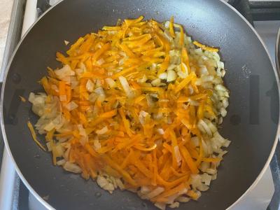 Šči su jautienos kaulu Žingsnis 6