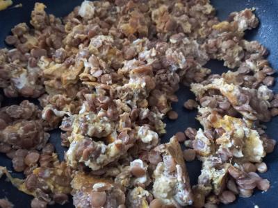 Lęšiai su kiaušiniu ir petražolėmis Žingsnis 5