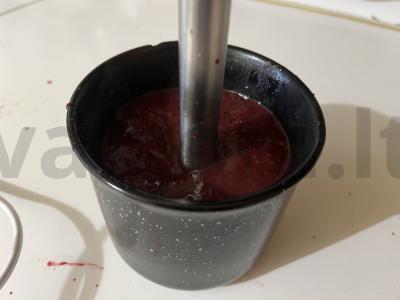 Sezoninis džemas iš vaisių su juodąja serbentu Žingsnis 5
