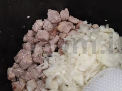 Kiaulienos guliašas su daržovėmis Žingsnis 3