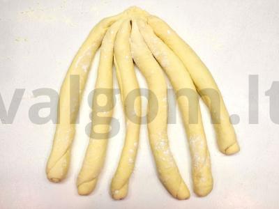 Rudasis duona ant kvietinės raugos namuose Žingsnis 2