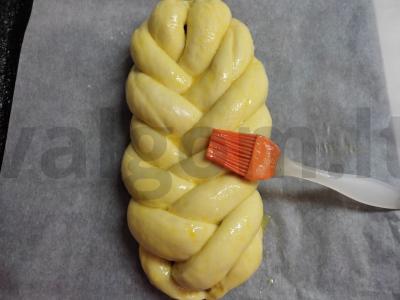 Rudasis duona ant kvietinės raugos namuose Žingsnis 3