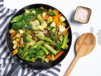 Daržovių troškinys su vandeniu (virti) Žingsnis 2