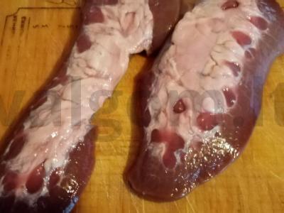 Troškintos kiaulienos inkstai grietinėje Žingsnis 1