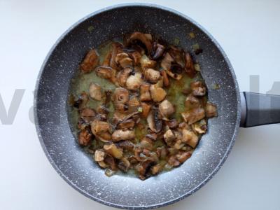 Itališka makaronų patiekalas su šitake grybais grietinėlės padaže Žingsnis 2