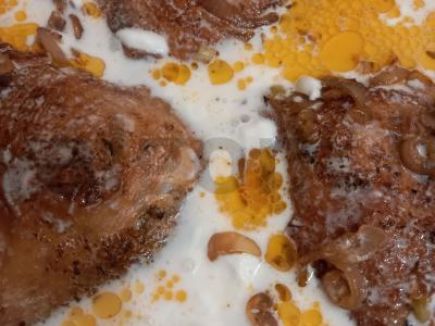 Vištienos šlaunelės grietinėlėje Žingsnis 5