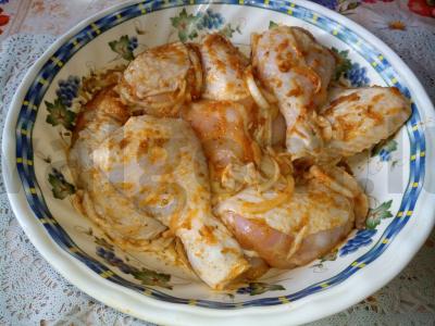 Vištiena su bulvėmis, baklažanais ir daržovėmis Žingsnis 1