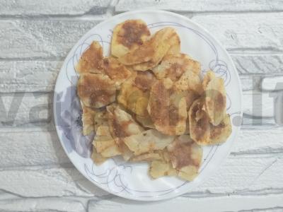 Bulvių traškučiai mikrobangų krosnelėje per 5 minutes pagrindine nuotrauka