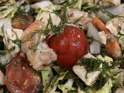 Salotas „Šviežia krevetė“ pagrindine nuotrauka