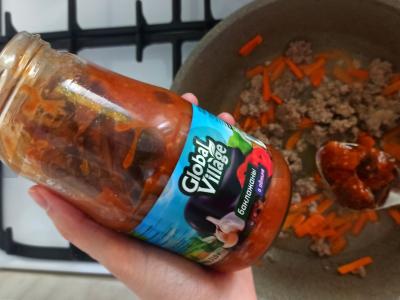 Kvinoja su faršo ir baklažanų padažu adžikoje Žingsnis 3