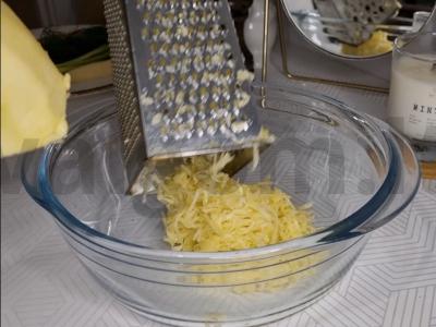 Daržovių vafliai su sūriu Žingsnis 1