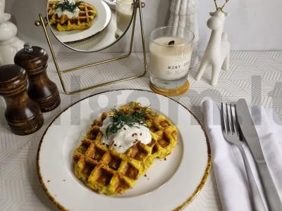 Daržovių vafliai su sūriu pagrindine nuotrauka