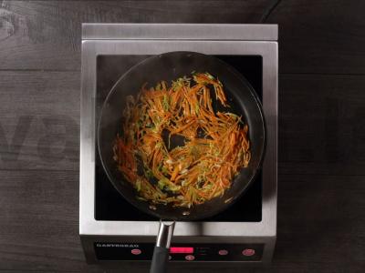 Žuvies sriuba su lašiša ir grietinėlėmis Žingsnis 4