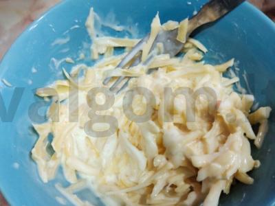 Kepta jautiena su pomidorų-sūrio kepure Žingsnis 5