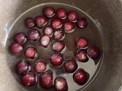 Vyšnių padažas desertams ir antriems patiekalams Žingsnis 2