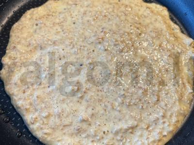 Avižų blynas su bananais ir medumi Žingsnis 4