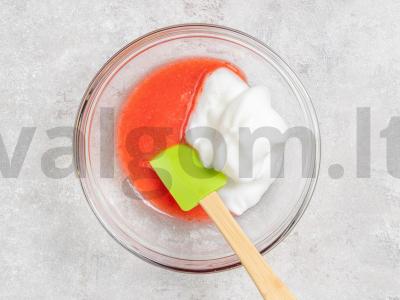 Braškės musas Žingsnis 2