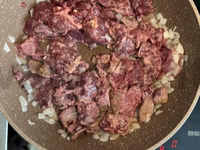 Švelni vištienos kepenėlė su grietine Žingsnis 4