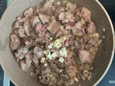 Švelni vištienos kepenėlė su grietine Žingsnis 5