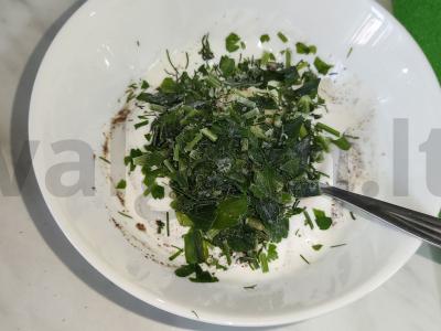 Vištienos filė, troškinta orkaitėje grietinės padaže po sūriu Žingsnis 3