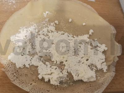 Blynai su varške ir plakta grietinėle Žingsnis 4