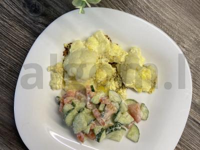 Žiedinė kopūstai po kiaušinių-pieno apsiaustu pagrindine nuotrauka