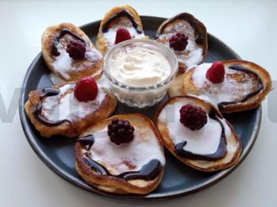 Purūs grikių miltų blynai su kefyru pagrindine nuotrauka