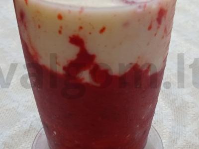 Uogų desertas su jogurtu Žingsnis 3