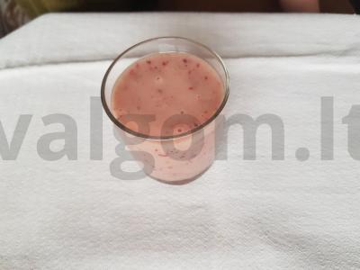 Bananų mousse su spanguolėmis Žingsnis 5