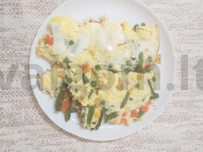 Lengvas daržovių omletas su meksikietiška mišraine pagrindine nuotrauka