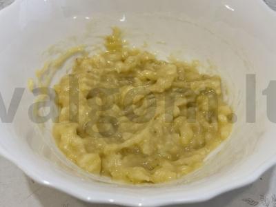 Šokoladiniai-bananiniai blynai Žingsnis 1