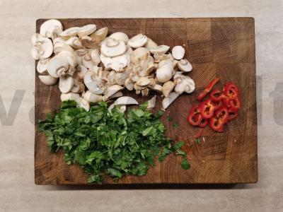 Naudingas aštrus tajų sriuba su krevetėmis ir kokosų pienu Žingsnis 1