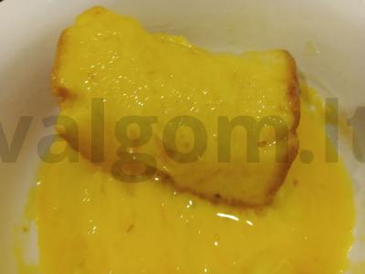 Greitas ir lengvas užkandis iš dešros ir duonos Žingsnis 3