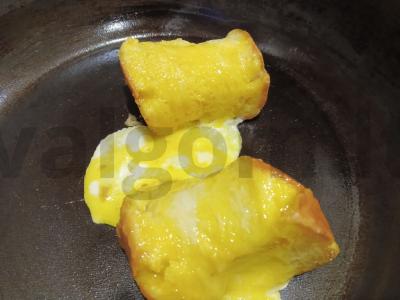 Greitas ir lengvas užkandis iš dešros ir duonos Žingsnis 4