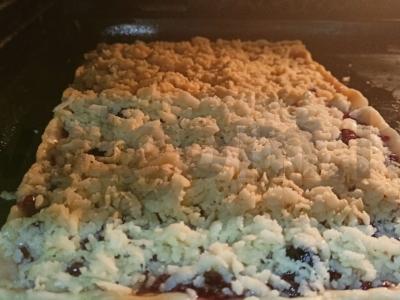 Smėlinis pyragas su uogiene Žingsnis 7