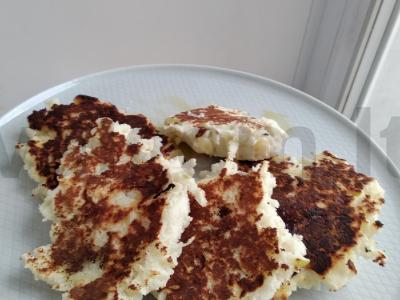 PP blynai su obuoliu pagrindine nuotrauka