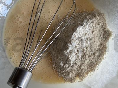 Morkų ir vyšnių PP keksiukas Žingsnis 2