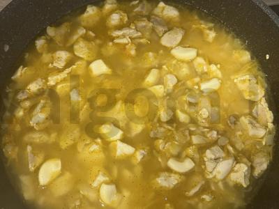 Ideali plovas su vištiena, daržovėmis ir prieskoniais Žingsnis 2