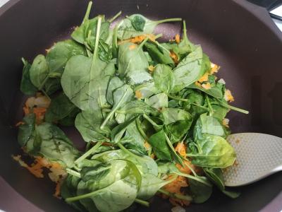 Grikių košė su kalakutiena ir špinatais Žingsnis 4