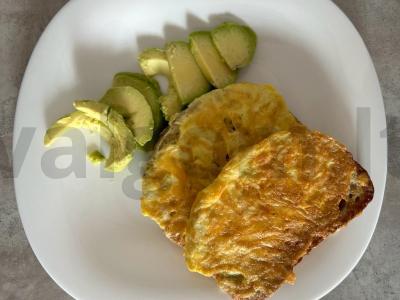 Karštas sumuštinis su lašiša ir avokadu Žingsnis 2