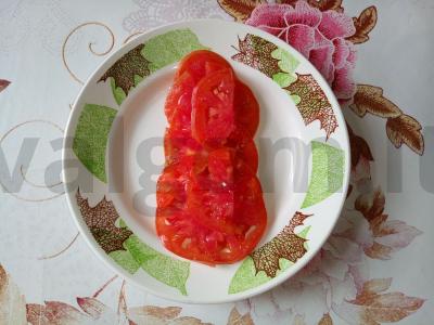 Kiaušinienė su pomidoru, svogūnu ir petražolėmis Žingsnis 2