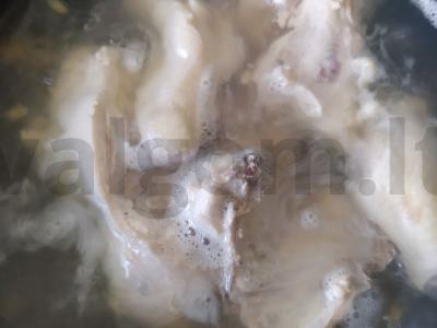 Žirnių sriuba su vištiena, bulvėmis ir morkomis Žingsnis 2