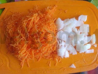 Žirnių sriuba su vištiena, bulvėmis ir morkomis Žingsnis 3