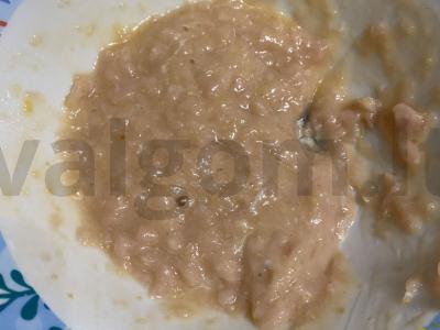 Vištienos kotletai su džiovintu česnaku Žingsnis 1